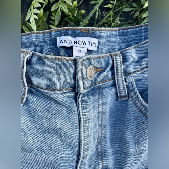 And Now This Jeans - Picture 2 of 7